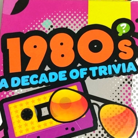 1980s A DECADE OF TRIVIA CARD GAME NIB - Picture 10 of 10